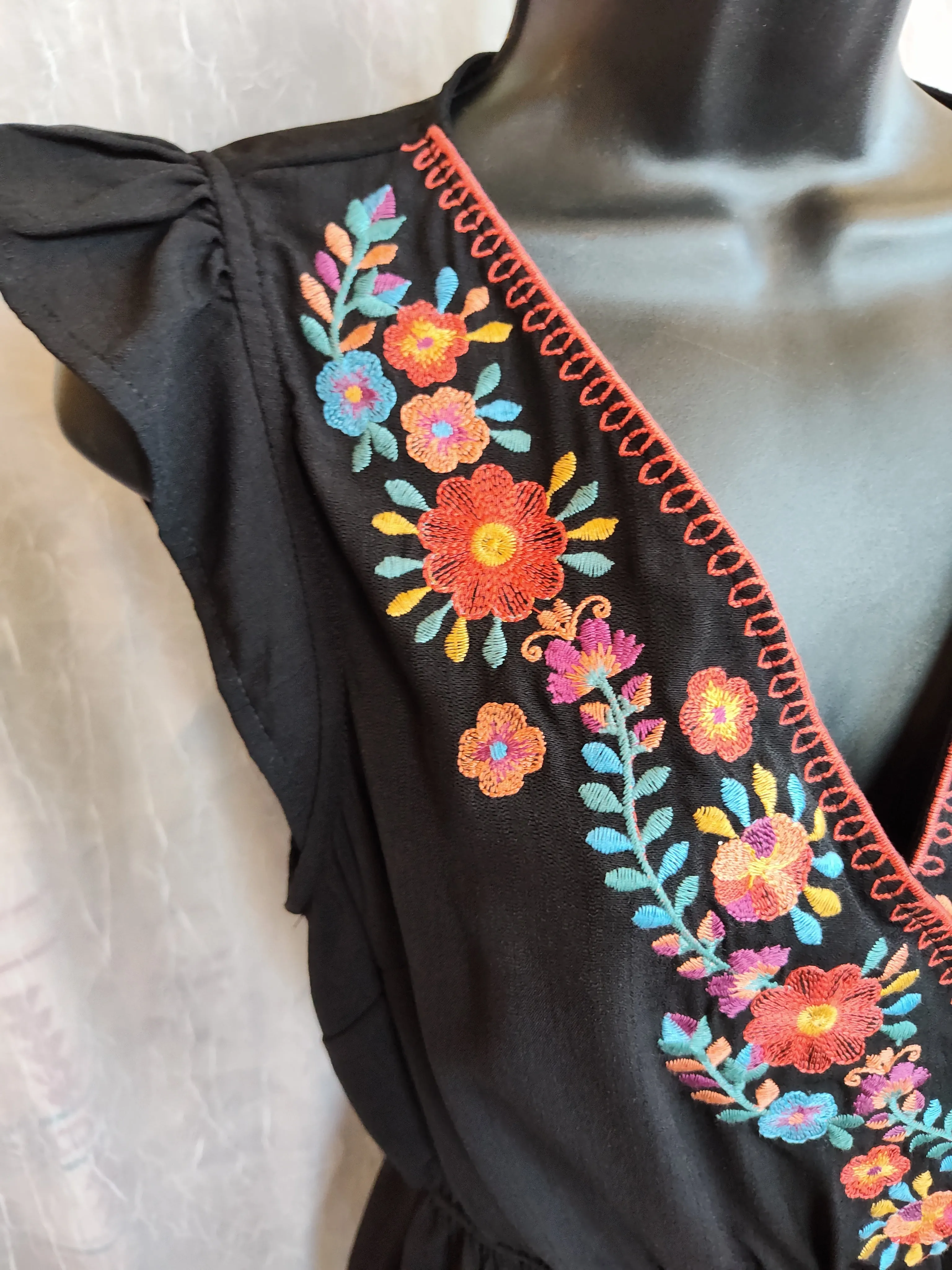 Black Embroidered Elastic Waist Tunic | Savanna Jane