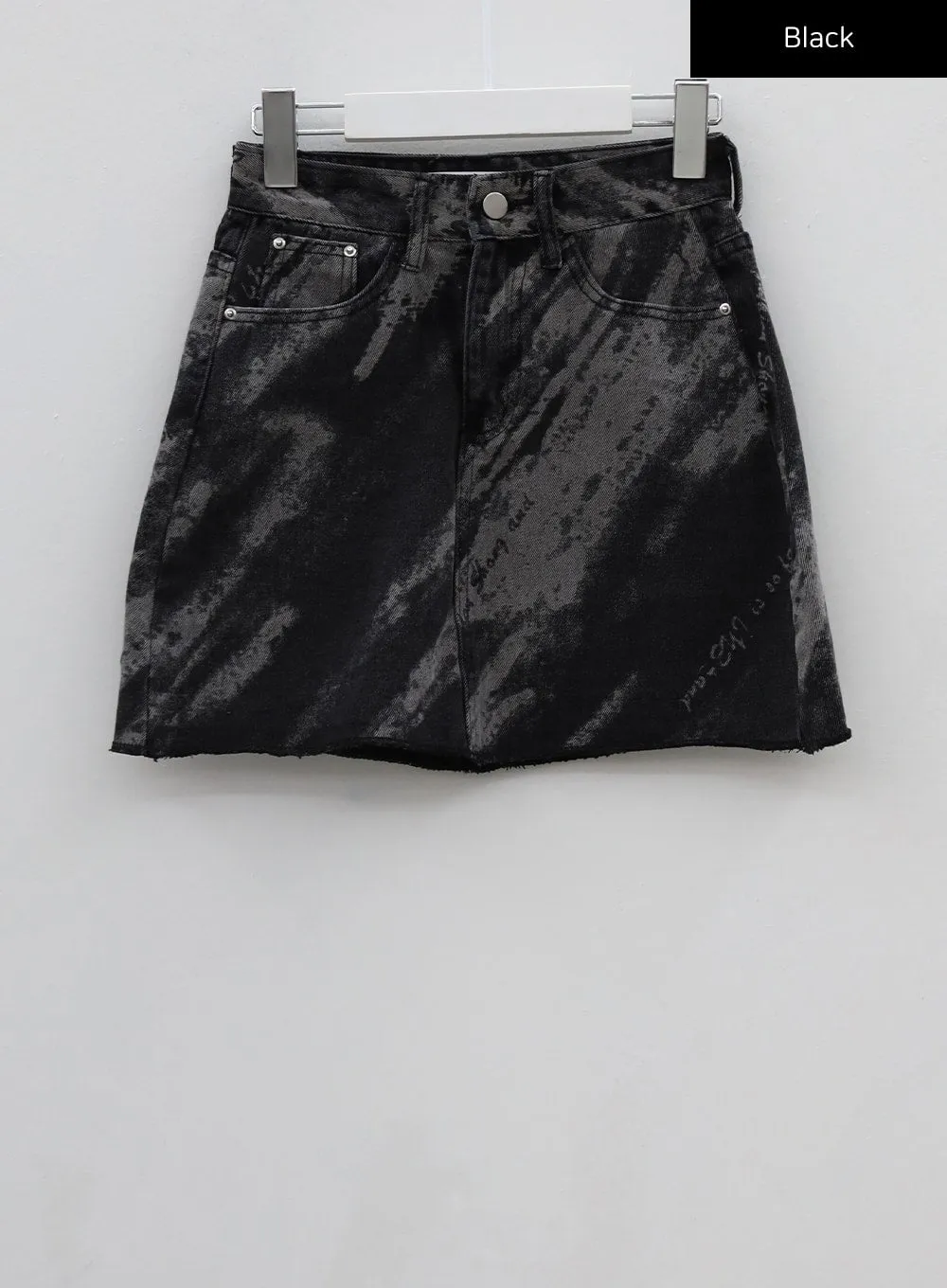 Gradient Graphic Denim Mini Skirt CJ27