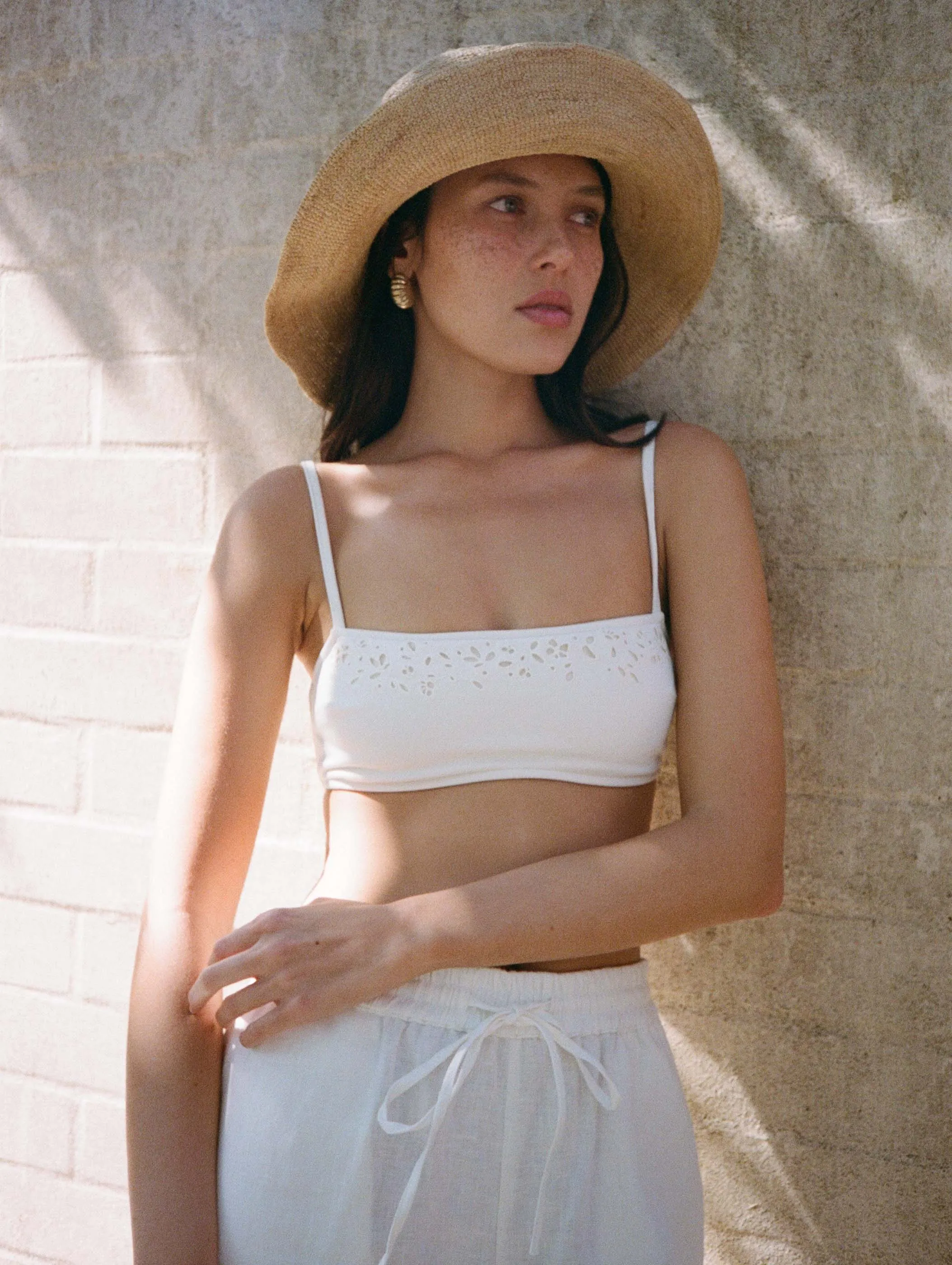 Memoir Embroidered Bandeau Crop Creme