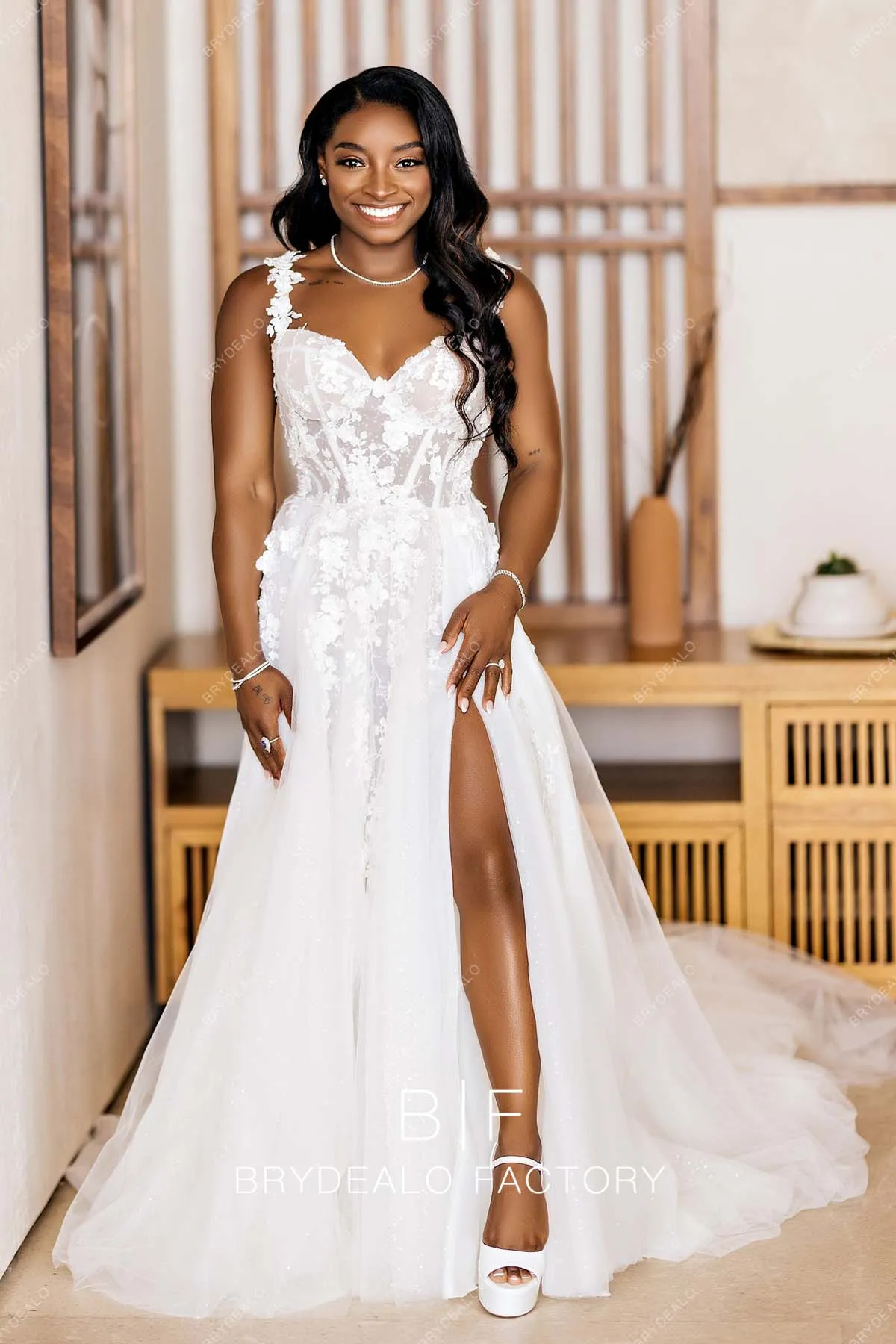 Simone Biles Modern Corset Lace Tulle Slit A-line Wedding Dress