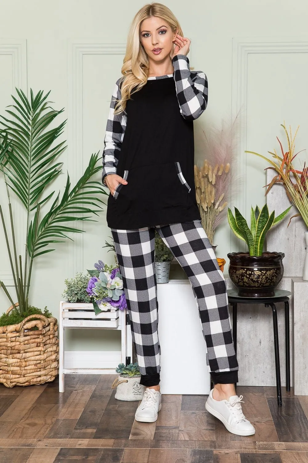 White Plaid Long Sleeve T-Shirt with Pockets